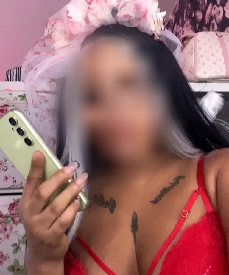 Melanie, 31